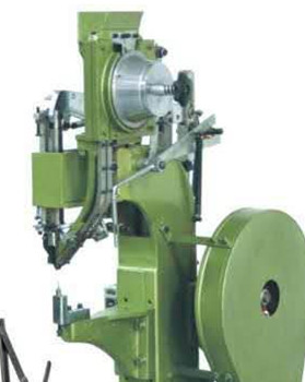 哪些因素會(huì)影響到鉚接機(jī)價(jià)格和質(zhì)量？