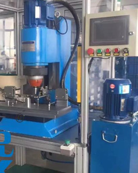 鉚接機(jī)使用期間的小問(wèn)題，教你一招搞定！