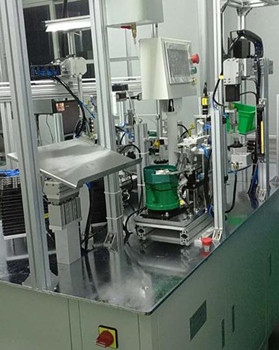 自動(dòng)送料鉚接機(jī)主要組成結(jié)構(gòu)有哪些？