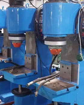 如何預(yù)防鉚接機(jī)出現(xiàn)故障？