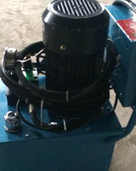 鉚接機(jī)脫模困難怎么辦？鉚接點(diǎn)容易撕裂怎么辦？